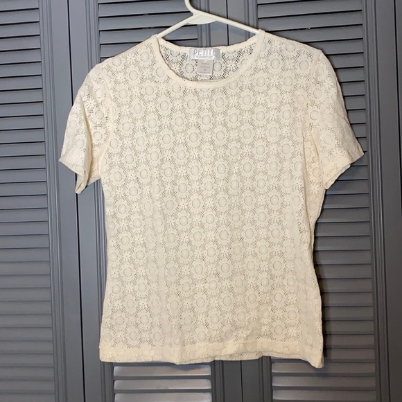 Petite Sophisticate Tops - Petite Sophisticate : Vintage Floral Lace Top - M